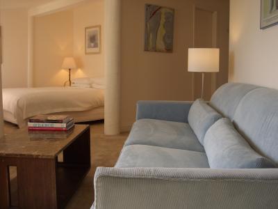 Cliff Top - Perths Hotel 2