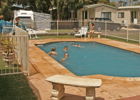 Framlingham VIC Perths Hotel