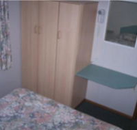 Golden Country Motel and Caravan Park - Perths Hotel