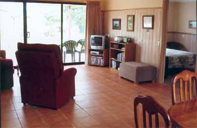 Alvina Holiday Cottages - Perths Hotel 4