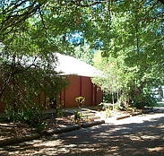 Myrtleford Caravan Park - Perths Hotel