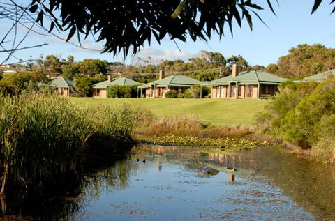 Apollo Bay Colonial Cottages - Perths Hotel 0