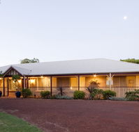 Toby Inlet Bed  Breakfast - Perths Hotel