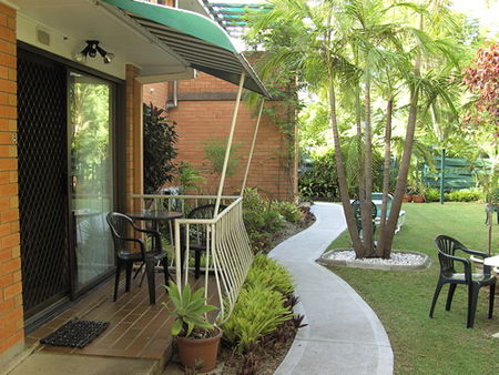 Airlie Court Holiday Apartments - Perths Hotel 2