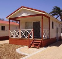 Outback Oasis Caravan Park - Perths Hotel