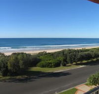 The Breakers Yamba - Perths Hotel