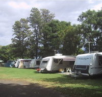 Waioma Caravan Park - Perths Hotel