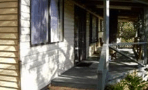 Blaxland Boorea Bungalow - Perths Hotel 1