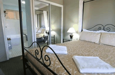 Ashby House Motor Inn - Perths Hotel 1