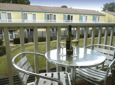 Summer East Serviced Apartments - Perths Hotel 3