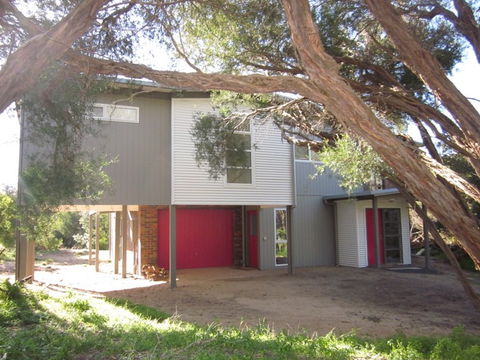 Judith Wright Stockdale & Leggo Real Estate - Perths Hotel 5