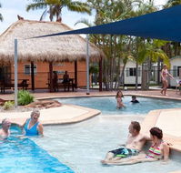 Blue Dolphin Resort  Holiday Park - Perths Hotel