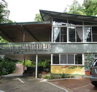 Tree Tops Lodge Cairns - Perths Hotel