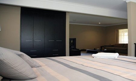 St Francis Winery - Perths Hotel 0