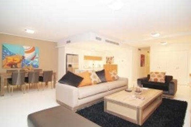 Peninsula Airlie Beach - Perths Hotel 1