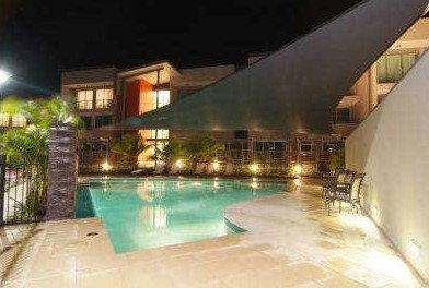 Peninsula Airlie Beach - Perths Hotel 3