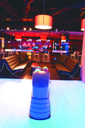 Strike Bowling Bar - Bayside - Perths Hotel 3