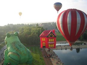 Balloon Safari - Perths Hotel 2