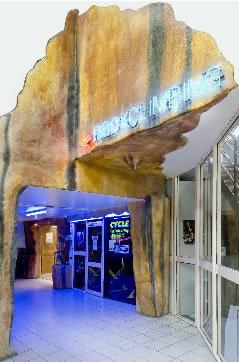 Cliffhanger Climbing Gym - Perths Hotel 1