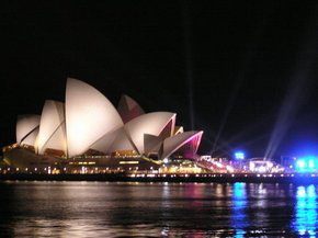 Sydney Opera House - Perths Hotel 3