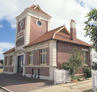 Merredin Town Hall - Perths Hotel