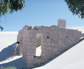 Old Telegraph Station - Perths Hotel 0