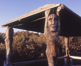Mangrove Boardwalk - Perths Hotel 0