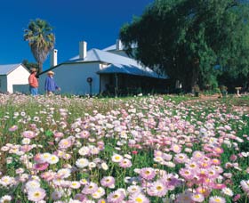 Greenough Museum - Perths Hotel 0