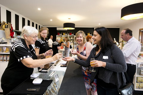 Morish Nuts - Perths Hotel 0