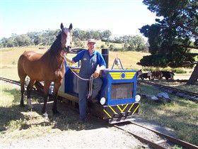 Platform 1 Heritage Farm Railway - Perths Hotel 0