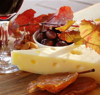 McLaren Vale Cheese and Wine Trail - Perths Hotel