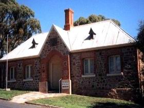 Old Police Station Museum - Perths Hotel 0