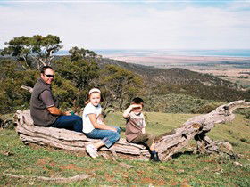 Bridle Track - Perths Hotel 0