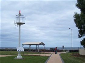 Turnbull Park, Centenary Park And Foreshore - Perths Hotel 0