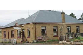 Jackson's Emporium - Perths Hotel 0