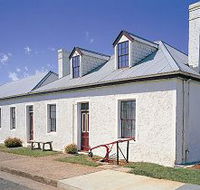 Deloraine Folk Museum - Perths Hotel