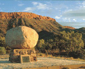 John Flynn's Grave Historic Reserve - Perths Hotel 0