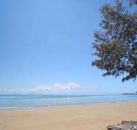 Blacks Beach - Perths Hotel