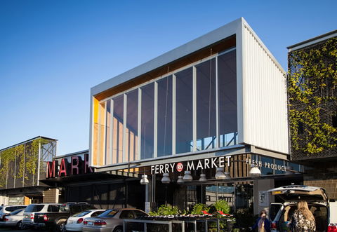 Brickworks Centre - Perths Hotel 3