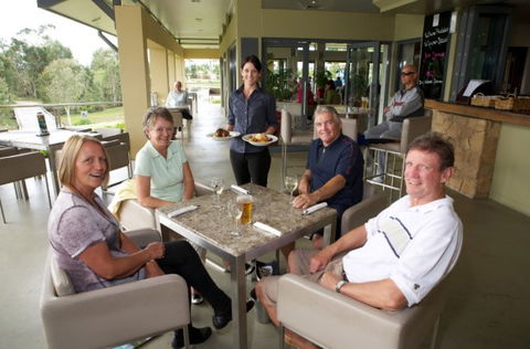 Pelican Waters Golf Club - Perths Hotel 7