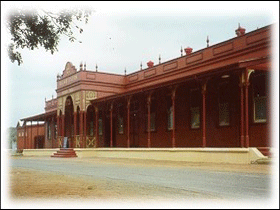 Archer Park Rail Museum - Perths Hotel