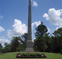 Rockhampton War Memorial - Perths Hotel