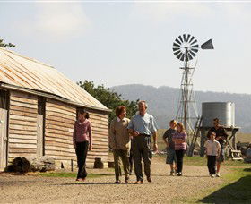 Gulf Station - Perths Hotel 0