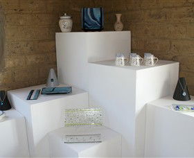 Angledean Pottery - Perths Hotel 0