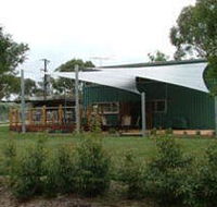 Redbox Vineyard  Winery - Perths Hotel