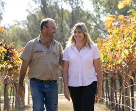 Lake Moodemere Vineyards - Perths Hotel 0