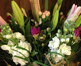 Alpine Blooms Florist Mansfield - Perths Hotel 0