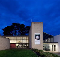 Monash Gallery of Art - Perths Hotel