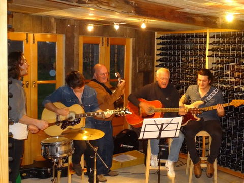 Munari Wines - Perths Hotel 3