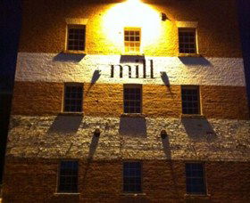Roslynmead VIC Perths Hotel